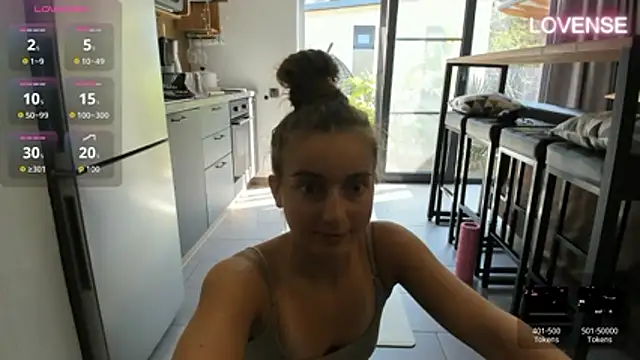 ElizSweet online show from 04-15-26, 12:01