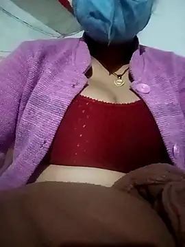 Snapshot of Lattika-Bhabhi chatting on 12-31-24, 07:10 Lattika-Bhabhi online show from 12-31-24, 07:10