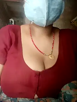 Snapshot of Lattika-Bhabhi chatting on 09-10-25, 06:24 Lattika-Bhabhi online show from 09-10-25, 06:24