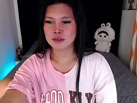 Snapshot of Angelic_Fuckerxxx chatting on 10-27-25, 08:46 Angelic Fuckerxxx online show from 10-27-25, 08:46