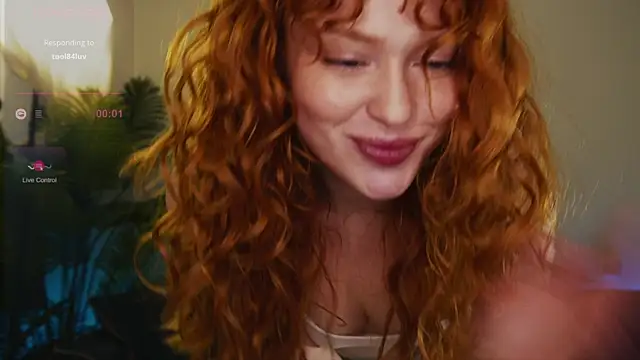 Snapshot of Born_to_Loveee chatting on 11-11-25, 01:11 Born to Loveee online show from 11-11-25, 01:11