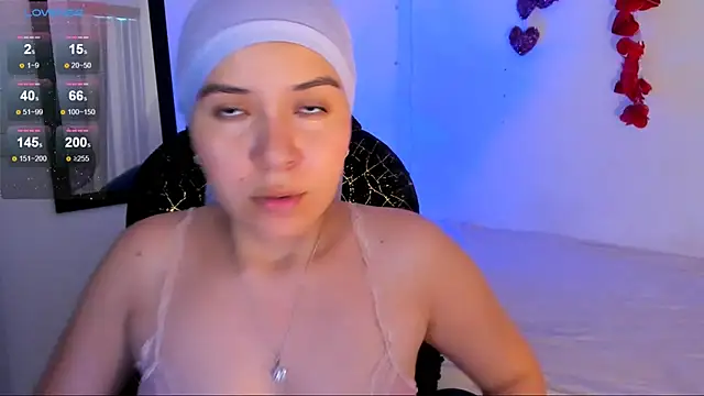 Snapshot of MatchedEyebrow chatting on 05-19-26, 08:04 MatchedEyebrow online show from 05-19-26, 08:04