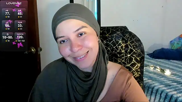 Snapshot of MatchedEyebrow chatting on 05-30-26, 09:34 MatchedEyebrow online show from 05-30-26, 09:34