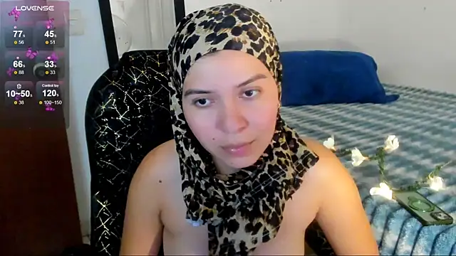 Snapshot of MatchedEyebrow chatting on 06-01-26, 09:27 MatchedEyebrow online show from 06-01-26, 09:27