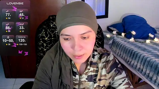 Snapshot of MatchedEyebrow chatting on 06-12-26, 09:25 MatchedEyebrow online show from 06-12-26, 09:25