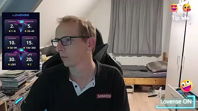 Snapshot of sexmenlion chatting on 09-20-25, 08:21 sexmenlion online show from 09-20-25, 08:21