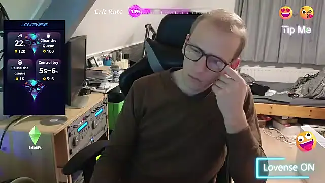 Snapshot of sexmenlion chatting on 11-29-25, 09:18 sexmenlion online show from 11-29-25, 09:18