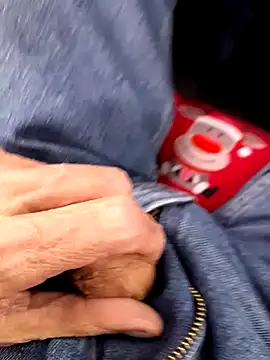 Snapshot of feet_toes chatting on 02-18-25, 12:49 feet toes online show from 02-18-25, 12:49