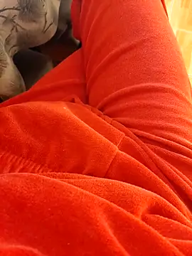 feet toes online show from 04-06-26, 05:30