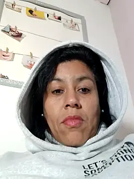 Molly newman6 online show from 02-17-25, 06:04