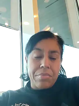 Molly newman6 online show from 11-18-25, 04:11