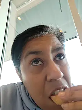 Molly newman6 online show from 02-05-26, 11:59