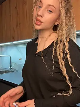 Camilla Railian online show from 02-01-25, 03:50