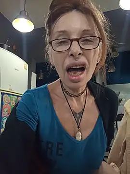FrozenWaffle online show from 07-01-26, 05:02