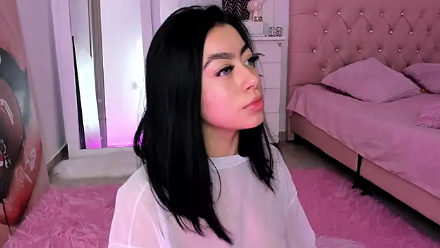 Snapshot of sofiaa_snoww chatting on 01-17-25, 01:15 sofiaa snoww online show from 01-17-25, 01:15