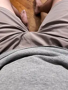 Snapshot of MrandMrsHaze chatting on 09-09-25, 03:28 MrandMrsHaze online show from 09-09-25, 03:28