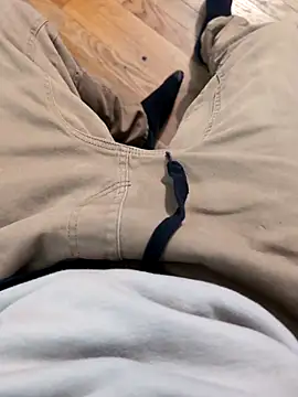 Snapshot of MrandMrsHaze chatting on 11-23-25, 07:57 MrandMrsHaze online show from 11-23-25, 07:57