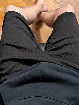 Snapshot of MrandMrsHaze chatting on 01-08-26, 05:21 MrandMrsHaze online show from 01-08-26, 05:21