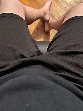 Snapshot of MrandMrsHaze chatting on 01-19-26, 04:49 MrandMrsHaze online show from 01-19-26, 04:49