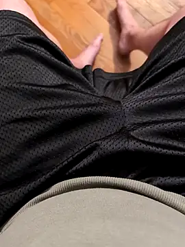 Snapshot of MrandMrsHaze chatting on 02-03-26, 06:11 MrandMrsHaze online show from 02-03-26, 06:11