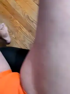 Snapshot of MrandMrsHaze chatting on 02-03-26, 06:22 MrandMrsHaze online show from 02-03-26, 06:22