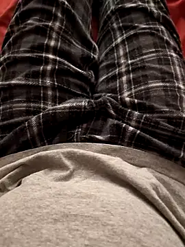 Snapshot of MrandMrsHaze chatting on 02-13-26, 12:17 MrandMrsHaze online show from 02-13-26, 12:17