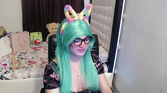 Snapshot of Goddess_Sarah chatting on 01-01-25, 07:21 Goddess Sarah online show from 01-01-25, 07:21