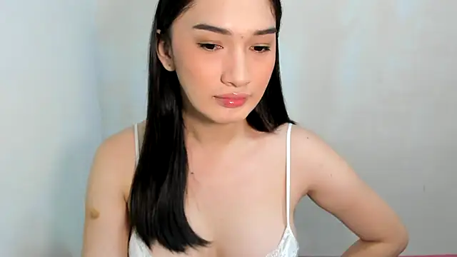 Snapshot of Suselyaa chatting on 11-21-25, 01:04 Suselyaa online show from 11-21-25, 01:04