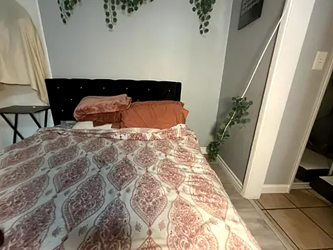 linalooove online show from 10-28-25, 06:32