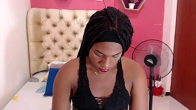 Snapshot of Keilyn_Hot_ chatting on 12-16-25, 08:25 Keilyn Hot online show from 12-16-25, 08:25