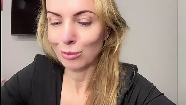 RachellAmazing online show from 02-09-25, 10:21