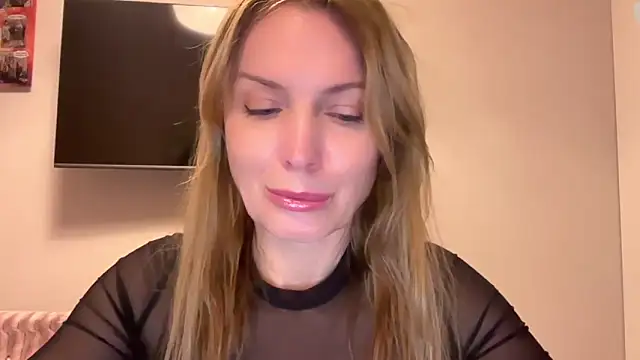 RachellAmazing online show from 02-14-25, 04:20