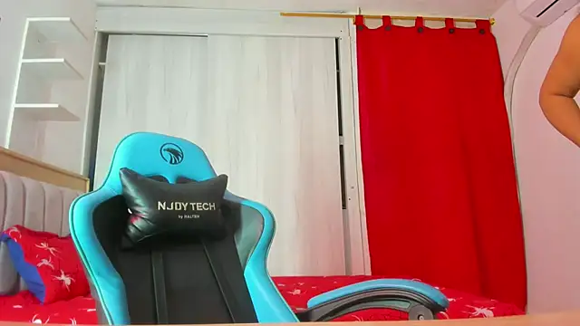 Lunastar02 online show from 01-09-26, 02:20