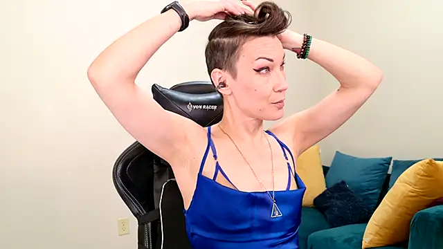 EveEnigma online show from 02-12-25, 05:48