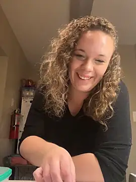 Snapshot of AuroraSummers chatting on 03-14-25, 03:04 AuroraSummers online show from 03-14-25, 03:04