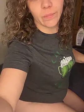 Snapshot of AuroraSummers chatting on 03-18-25, 05:20 AuroraSummers online show from 03-18-25, 05:20