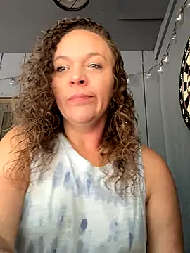 Snapshot of AuroraSummers chatting on 09-08-25, 03:11 AuroraSummers online show from 09-08-25, 03:11