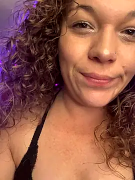 Snapshot of AuroraSummers chatting on 10-06-25, 11:13 AuroraSummers online show from 10-06-25, 11:13