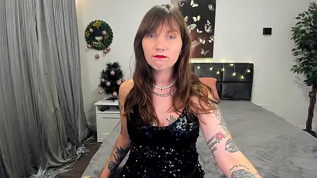 StacyTigerr online show from 12-20-24, 11:21