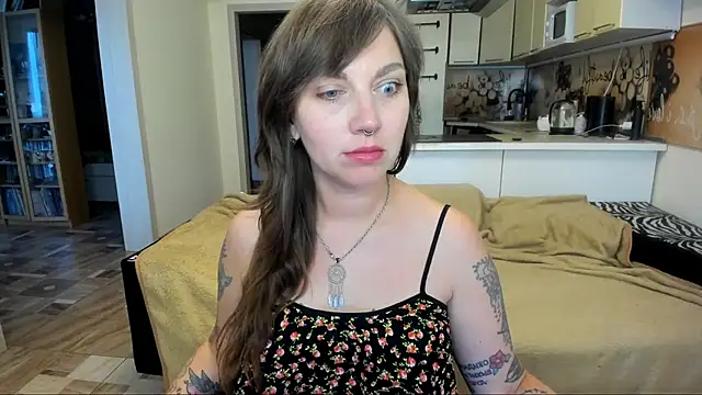 StacyTigerr online show from 10-03-25, 01:41