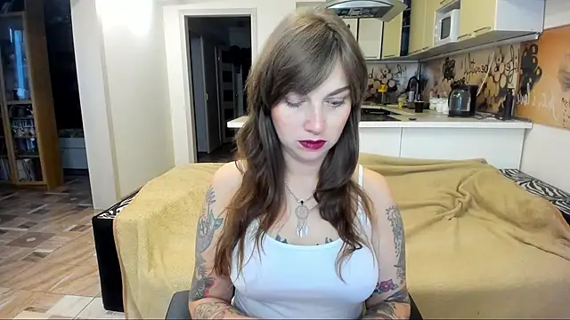 StacyTigerr online show from 10-11-25, 09:52