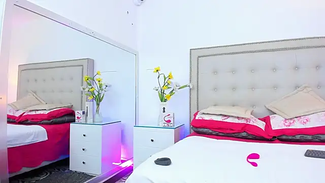 AnahiRivera online show from 01-30-25, 06:43