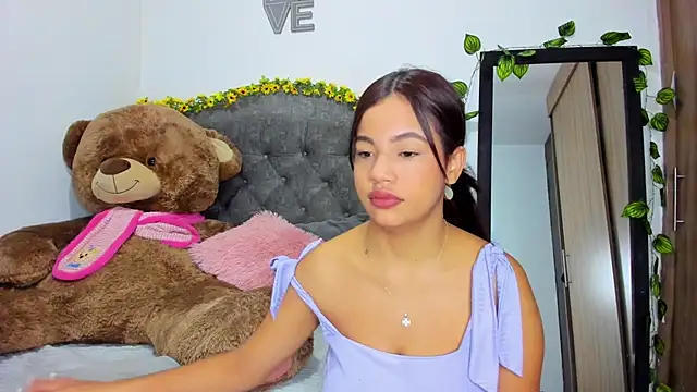 AnahiRivera online show from 10-13-25, 10:59