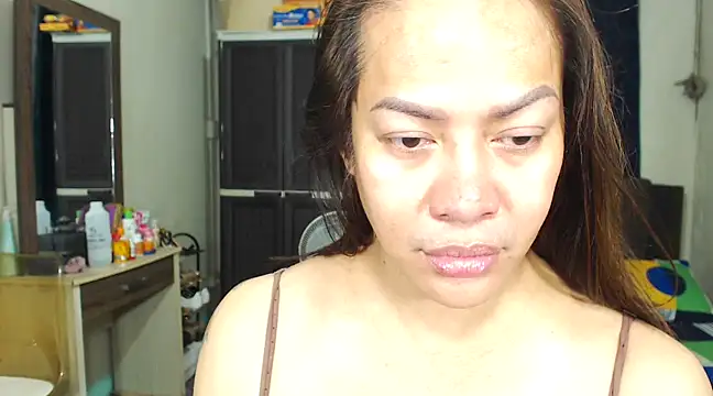 HugeKatarinaTS online show from 02-15-25, 01:05