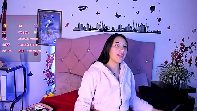 Snapshot of brenda_moris01 chatting on 09-18-25, 09:17 brenda moris01 online show from 09-18-25, 09:17