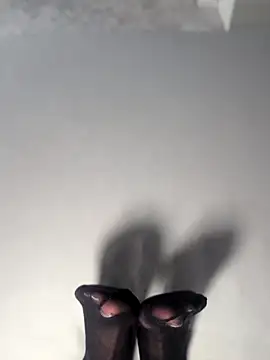 GangBangKitty online show from 04-18-26, 03:38