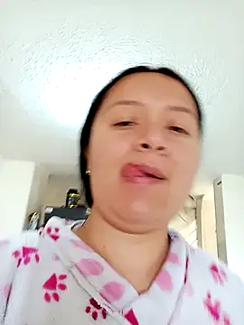 Snapshot of Arisha34 chatting on 12-02-24, 04:20 Arisha34 online show from 12-02-24, 04:20