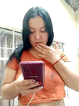 Snapshot of Arisha34 chatting on 12-21-24, 03:31 Arisha34 online show from 12-21-24, 03:31