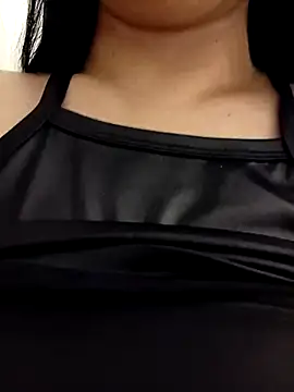 Snapshot of Arisha34 chatting on 11-08-25, 06:40 Arisha34 online show from 11-08-25, 06:40