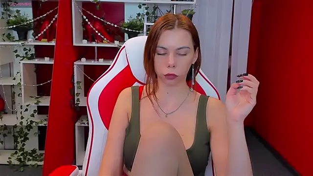 Snapshot of KateCloud chatting on 02-12-25, 12:16 KateCloud online show from 02-12-25, 12:16